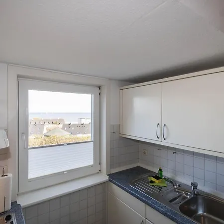 Hues Auert Tharep, 1 Hörnum